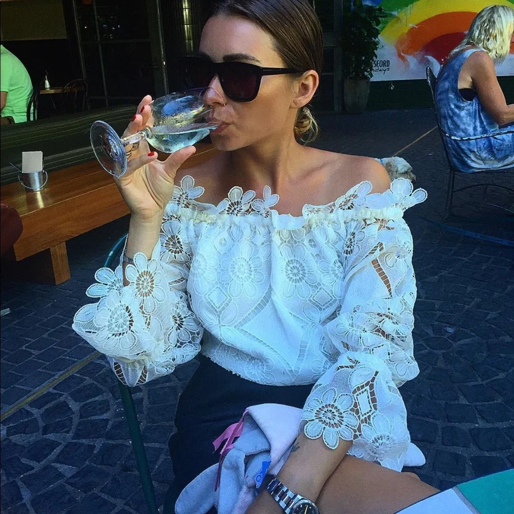 ❤️Blogger’s Favorite Aje off shoulder lace top - Picture 3 of 8